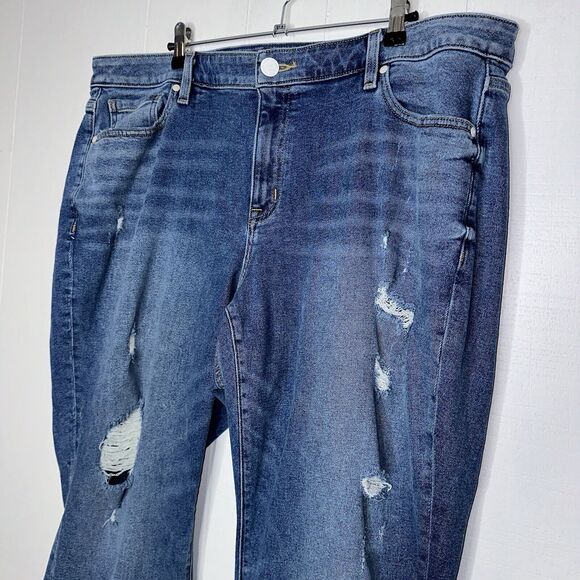 Lane Bryant Women’s Mid Rise Girlfriend Crop Flex Magic Waistband Distressed 18 - Picture 3 of 4